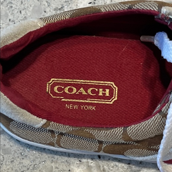 Coach Coach Women's Tan and Tan Sneakers Size 6 - Picture 2 of 11